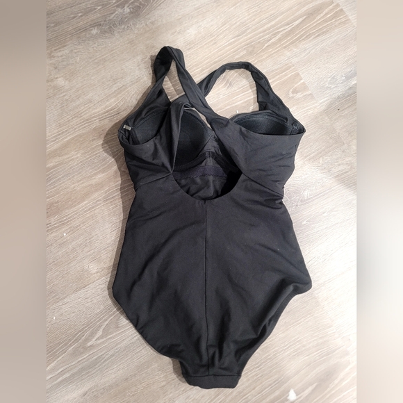 Elegant Black Women's CALIA Size 8 Swimsuit - Picture 2 of 3